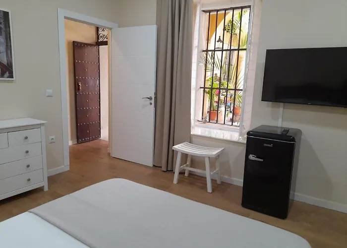 Casa Del Anticuario * Cadiz